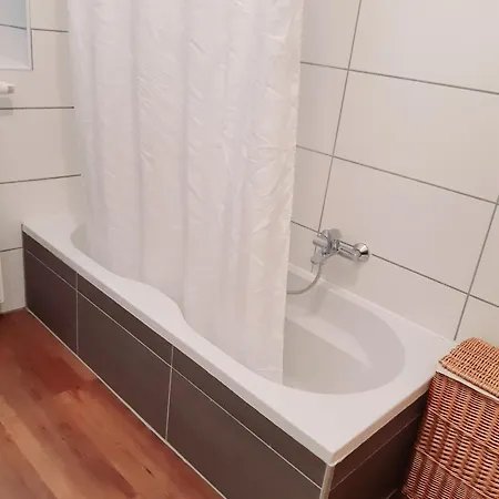 Apartment Wohnstudio Mit Hochbett Kallham