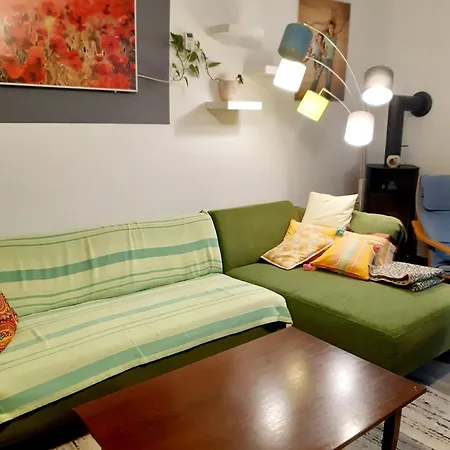 Wohnstudio Mit Hochbett *